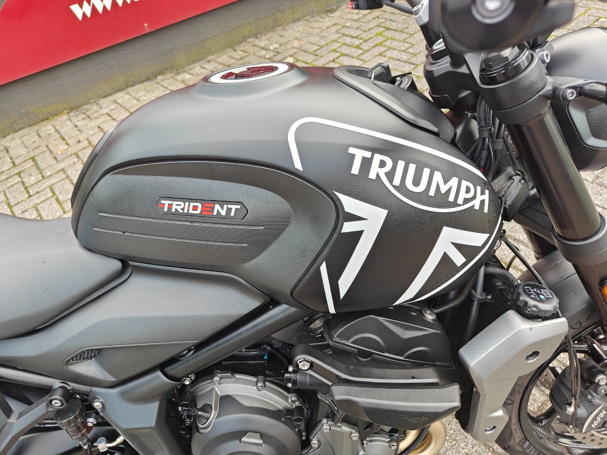 2021_Triumph_Trident660